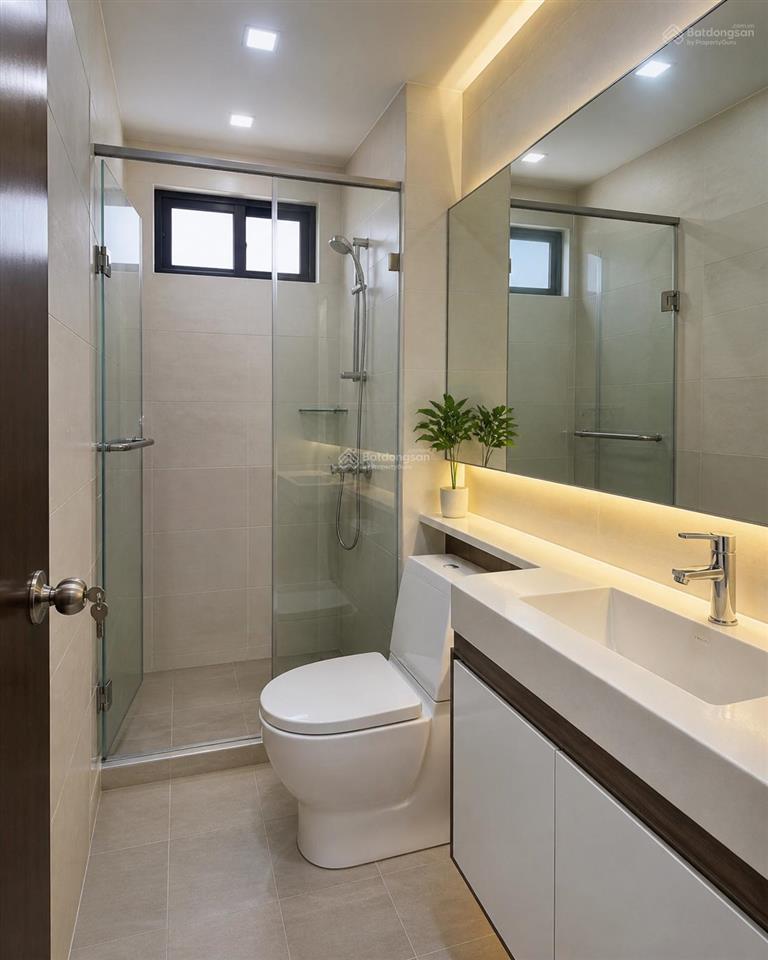 Bán nhà mặt tiền đường huỳnh văn bánh, p12, quận phú nhuận ,dt 4x8m, 5 tầng, giá chỉ 9.8 tỷ