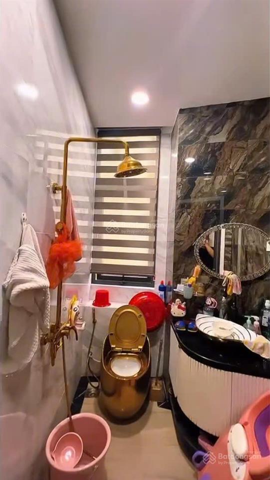 Độc bản q10! nhà 4 tầng kính ngô gia tự, ngang 8.8m, hẻm ô tô tránh, chủ hạ thẳng còn 7.5 tỷ