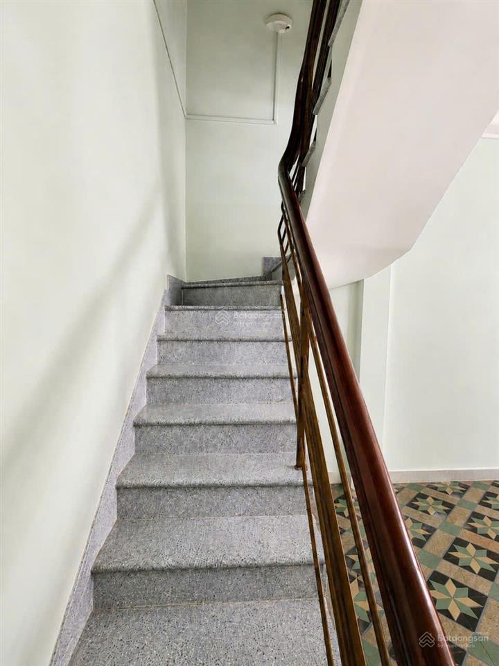 Bán nhà sân trước nhà 8m, đường thích quảng đức q.phú nhuận, dt 3.6 x 12m, 2 tầng, chỉ 5.9 tỷ