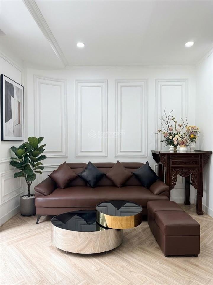 Bán nhà nội khu trần nhật duật  nguyễn văn nguyễn quận 1, dt 4.2x9m, 4 tầng, căn góc chỉ 6.9 tỷ