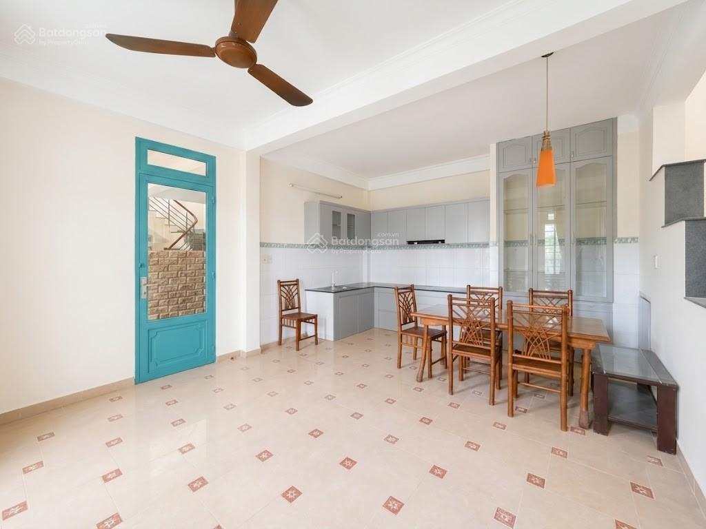 Bán nhà hẻm 4m, đường trương công định, p14, quận tân bình, dt 6.6 x 14m, 3 tầng, chỉ 8.8 tỷ