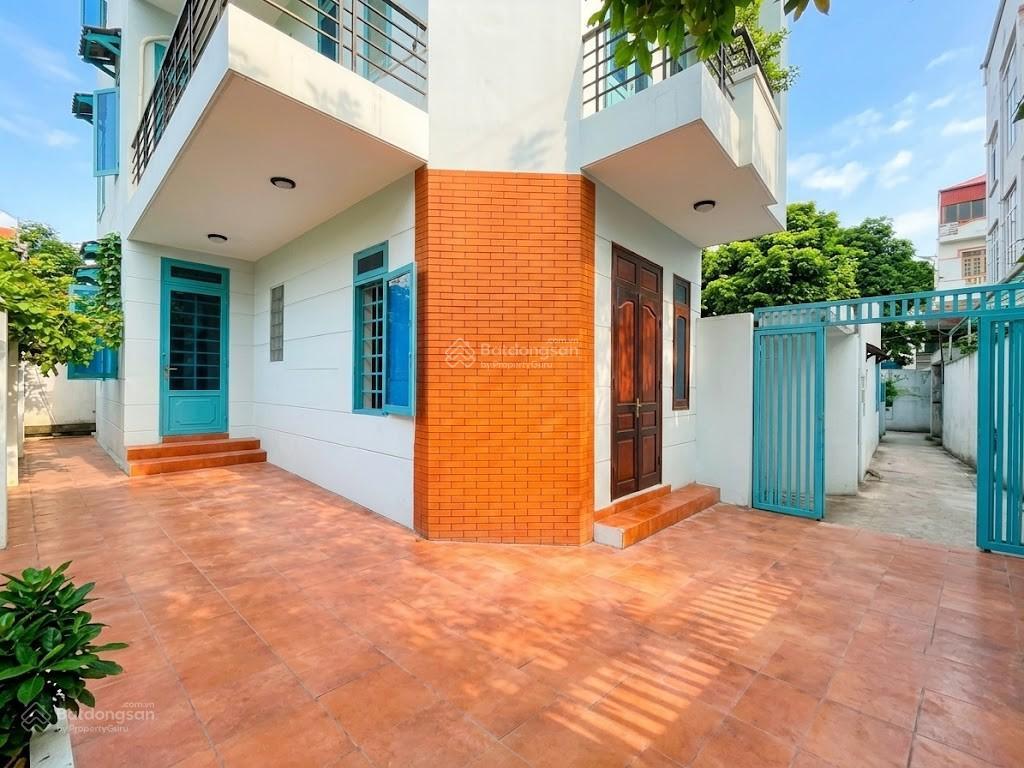 Bán nhà hẻm 4m, đường trương công định, p14, quận tân bình, dt 6.6 x 14m, 3 tầng, chỉ 8.8 tỷ
