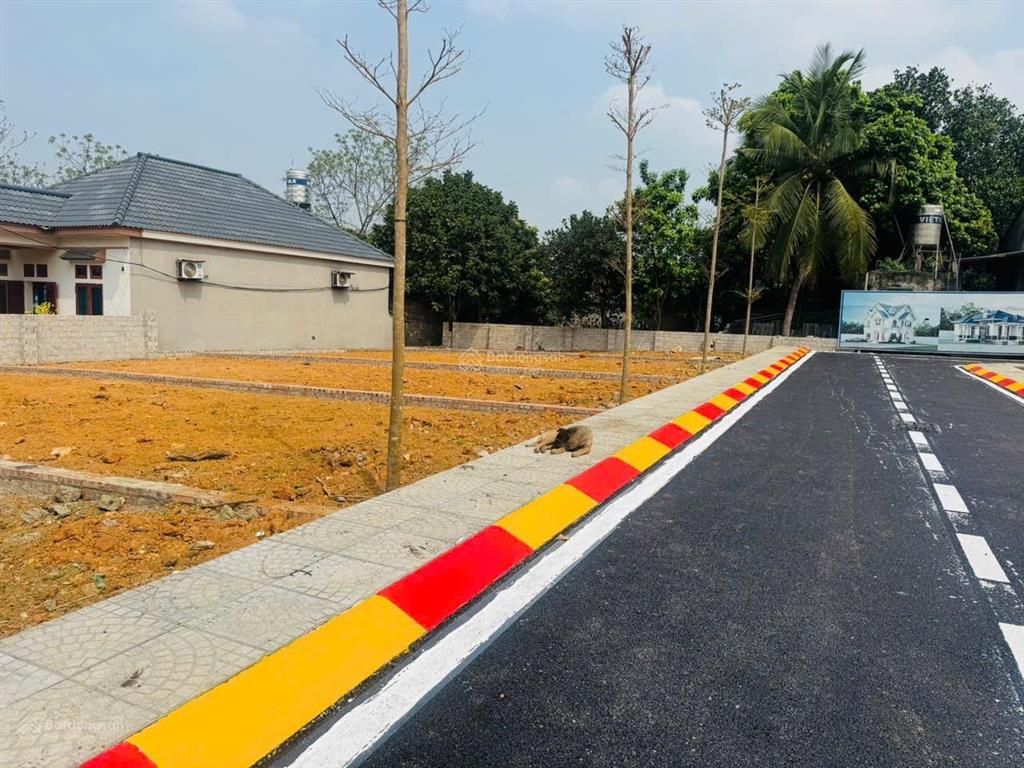 Bán mảnh đất thổ cư 100m2 siêu đẹp tại hoà lạc giá chỉ 2x triệu/m2, ngay sát đhqg và khu cnc