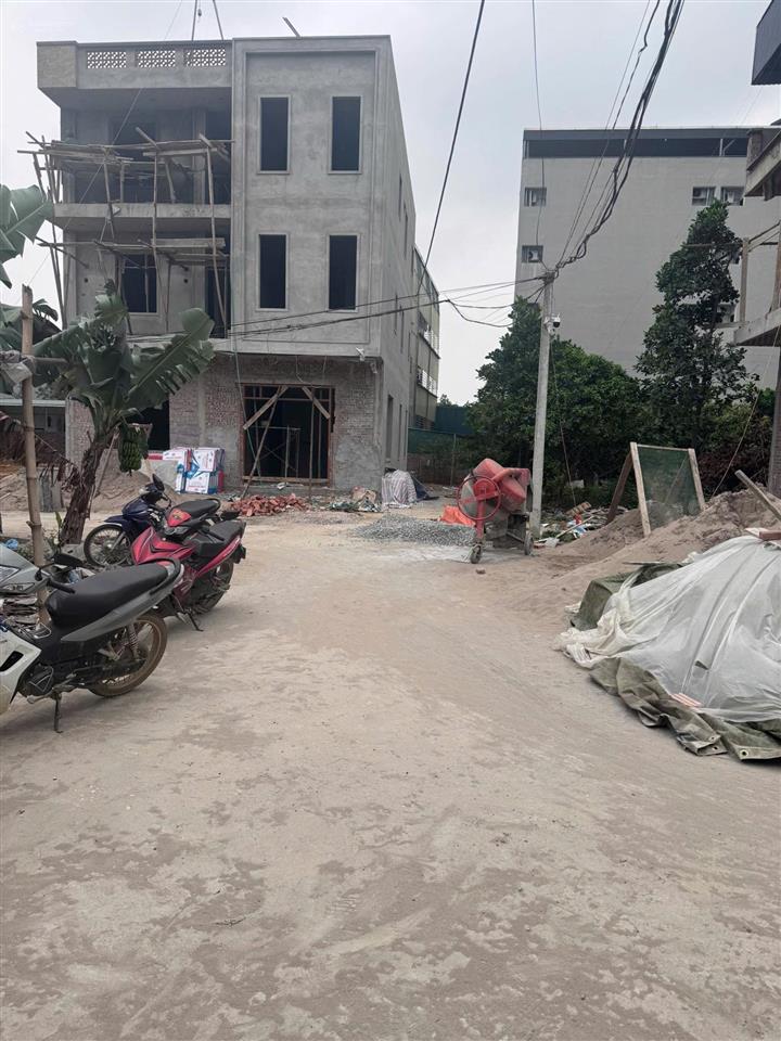 Bán đất xã hoà lạc mặt đường kinh doanh gần đhqg và ql 21