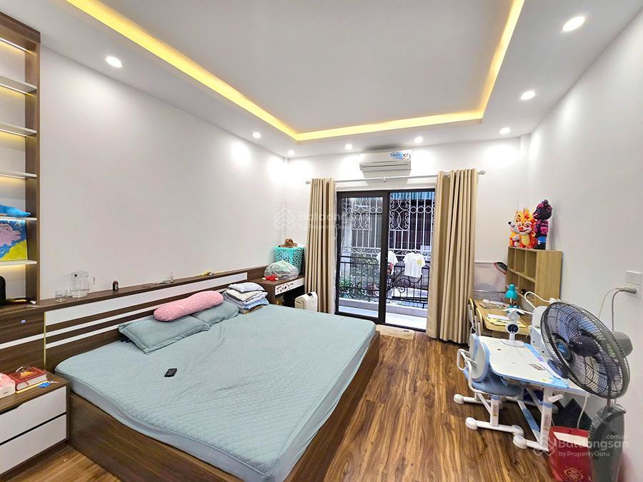 Hiếm  nhà hai bà trưng dân xây 3pn, 2 thoáng, ban công, vf3 tận cửa, mặt tiền 4,2m|dt 33m2, 9,9tỷ