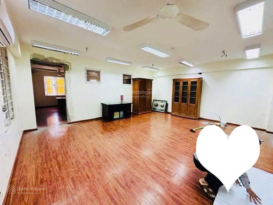 Giảm chào 4 tỷ tòa văn phòng 7 tầng đỗ nhuận, cạnh ngoại giao đoàn, ô tô tải tránh