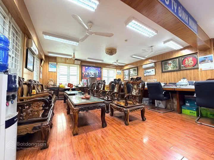 Giảm chào 4 tỷ tòa văn phòng 7 tầng đỗ nhuận, cạnh ngoại giao đoàn, ô tô tải tránh
