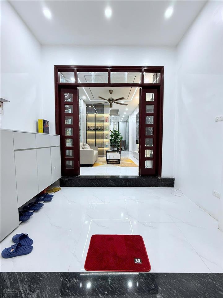 Chính chủ bán nhà hai bà trưng lô góc đẹp 3pn nội thất xịn, nở hậu|dt40m2x4t9,2tỷ