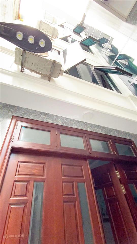 10,9 tỷ có nhà hai bà trưng 5 tầng thang máy, đúng 20m ra mp xách vali về ở ngay
