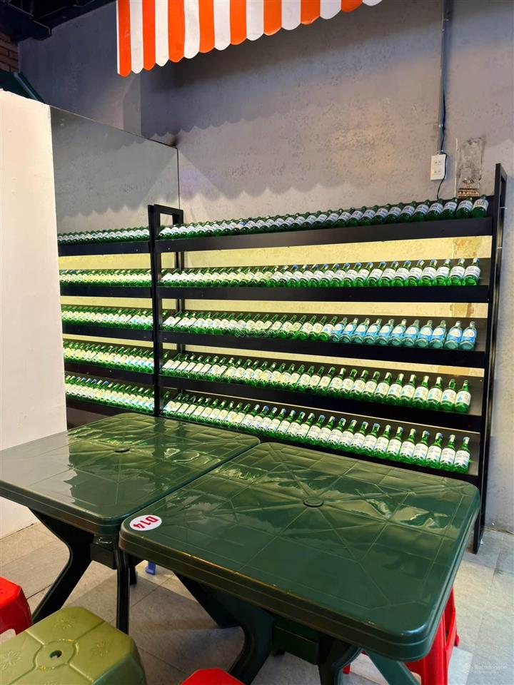 Sang nhượng nhà hàng hàn quốc lê quý đôn  có đầy đủ mọi thứ chỉ vào thuê và khai thác kd thôi