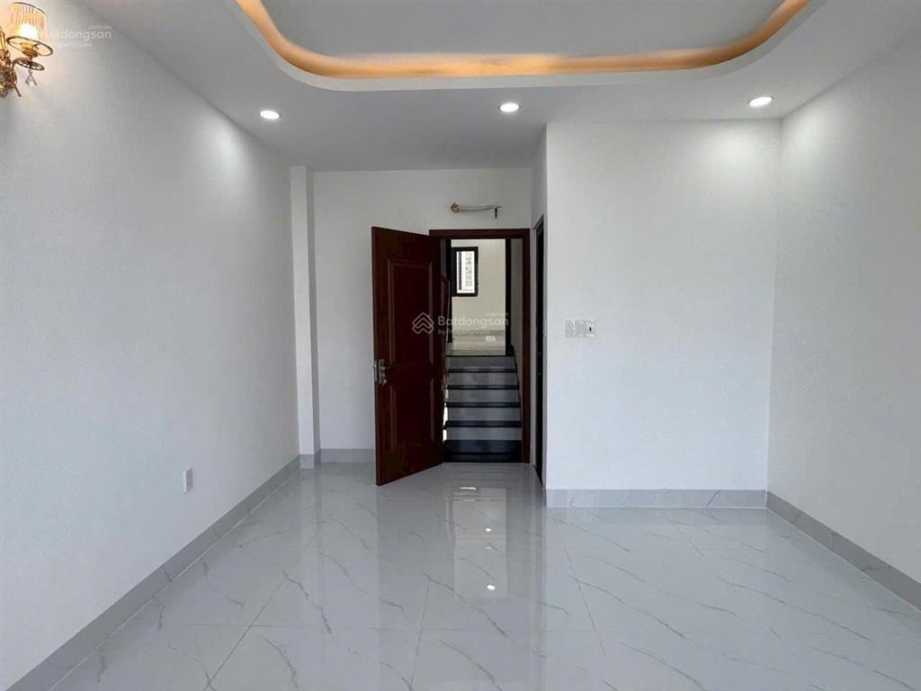 Bán nhà đường số 11 sát aeon tân phú  5 tầng mới đẹp  4mx15m  chỉ 7.7 tỷ