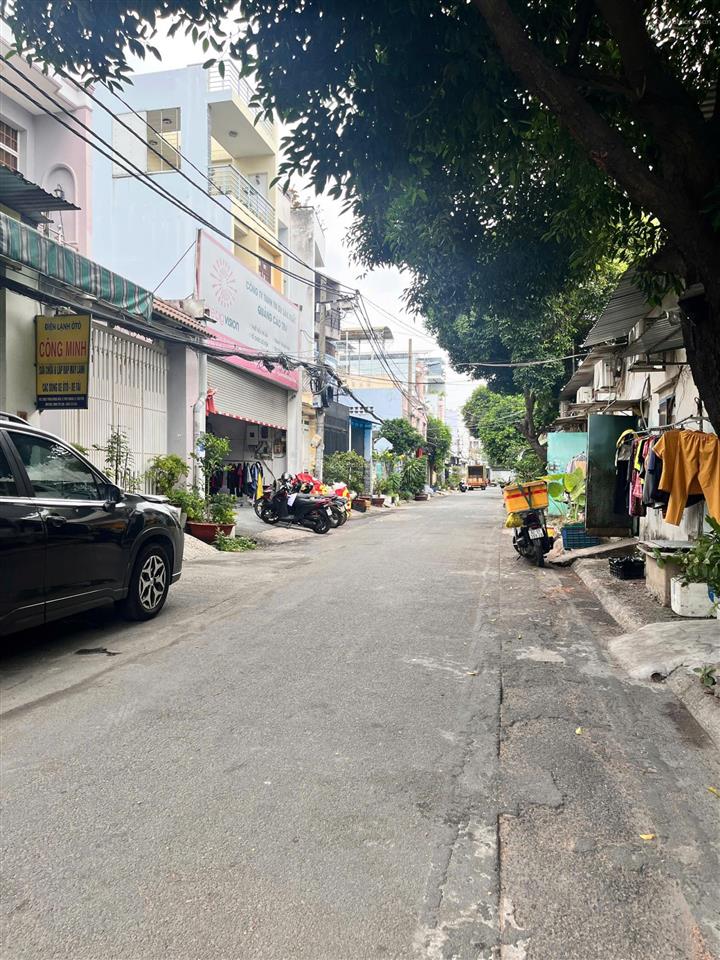 Hẻm rộng 10m đường thoại ngọc hầu  diện tích 5m  23m, nhà cấp 4 nhỉnh 10,x tỷ thương lượng