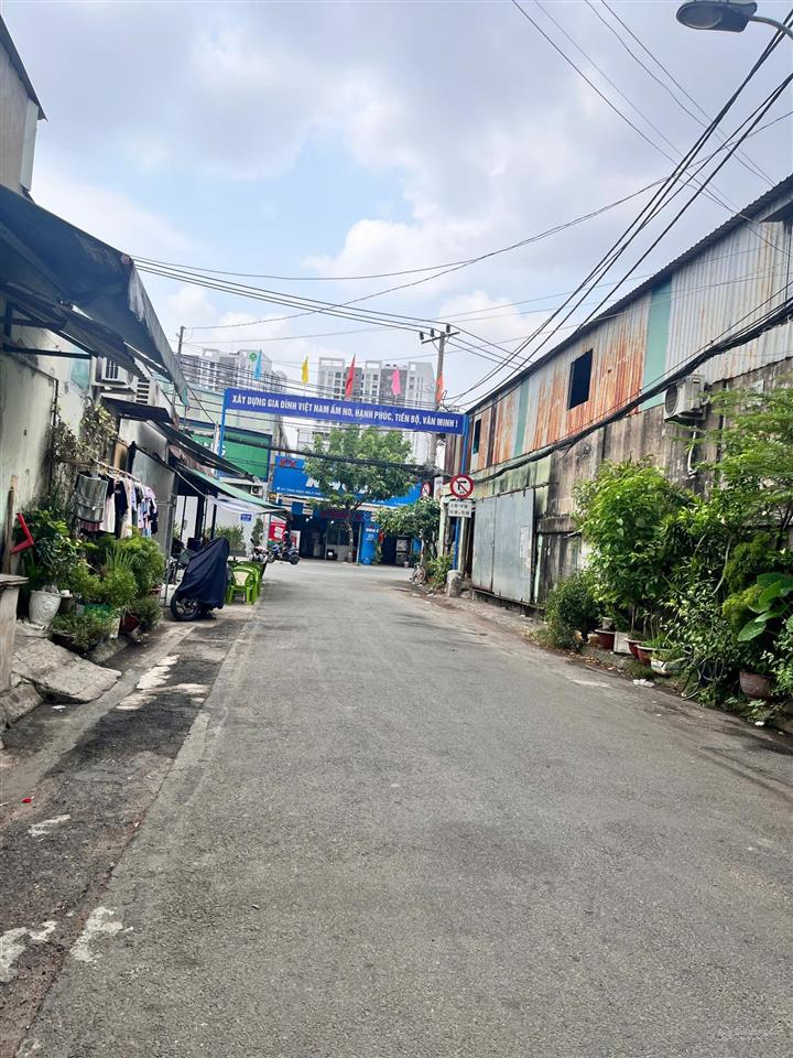 Hẻm rộng 10m đường thoại ngọc hầu  diện tích 5m  23m, nhà cấp 4 nhỉnh 10,x tỷ thương lượng