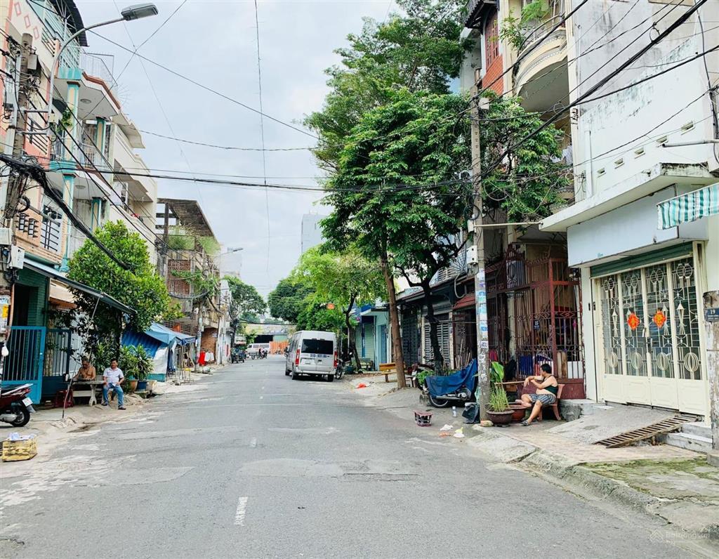 Bán nhà mặt tiền đường thành công, phường tân thành, quận tân phú, 8mx18m. cấp 4. giá 24,5 tỷ