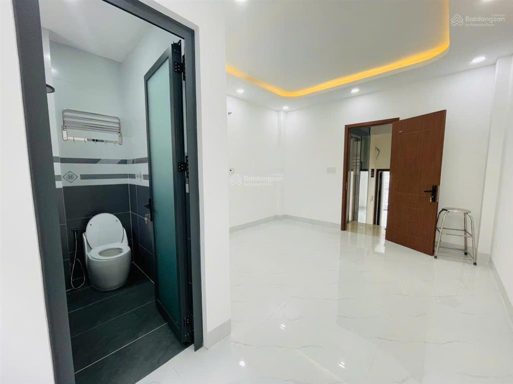 Bán nhà hẻm 8m đường hương lộ 3, phường bình hưng hoà, quận bình tân 4mx18m  5 tầng  thang máy
