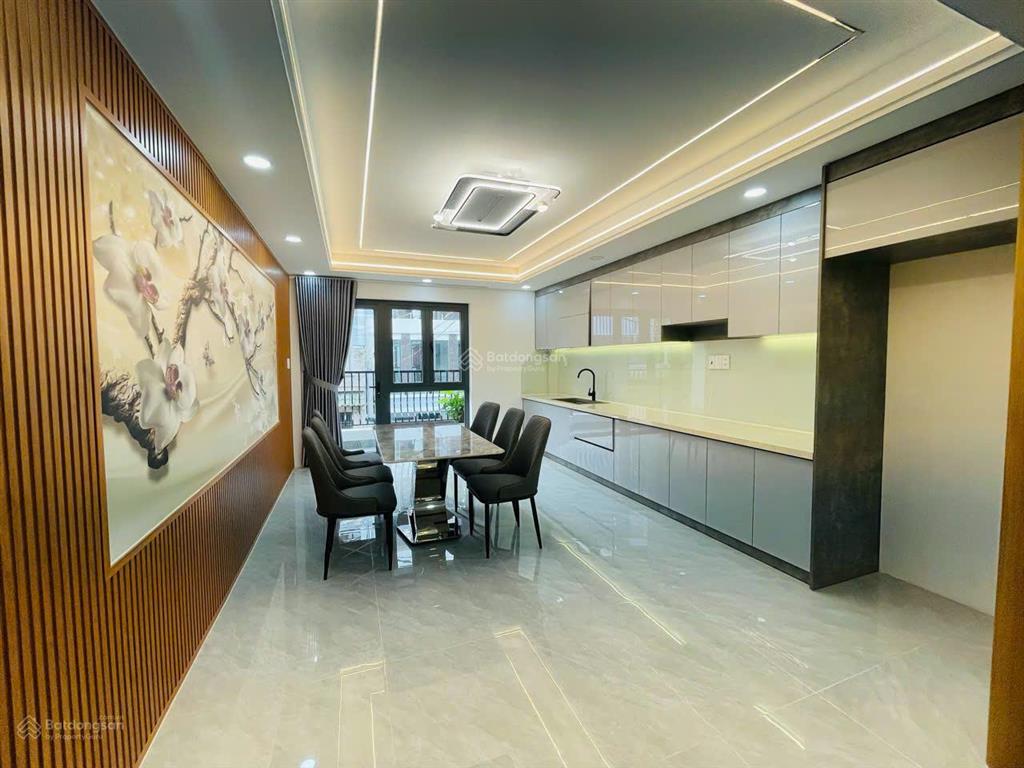 Bán nhà hẻm 8m đường hương lộ 3, phường bình hưng hoà, quận bình tân 4mx18m  5 tầng  thang máy