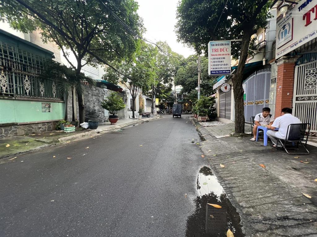Bán nhà hẻm 59 nguyễn sơn, 212 thoại ngọc hầu, phường phú thạnh, quận tân phú 5.2mx17.8m giá 10 tỷ