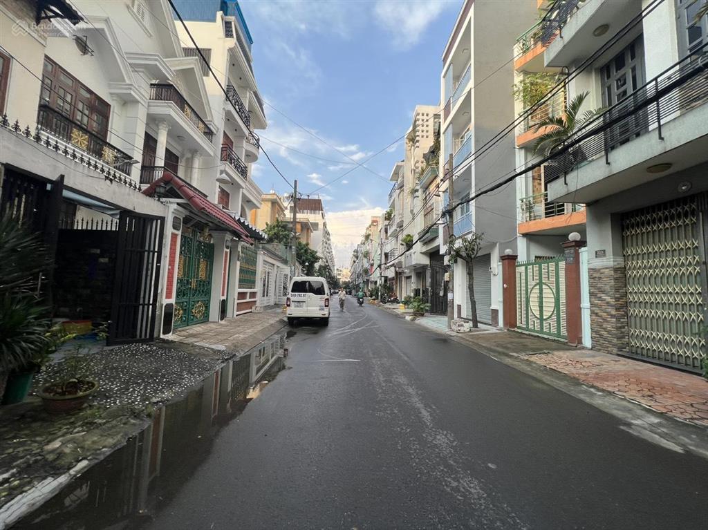 Bán nhà hẻm 59 nguyễn sơn, 212 thoại ngọc hầu, phường phú thạnh, quận tân phú 5.2mx17.8m giá 10 tỷ