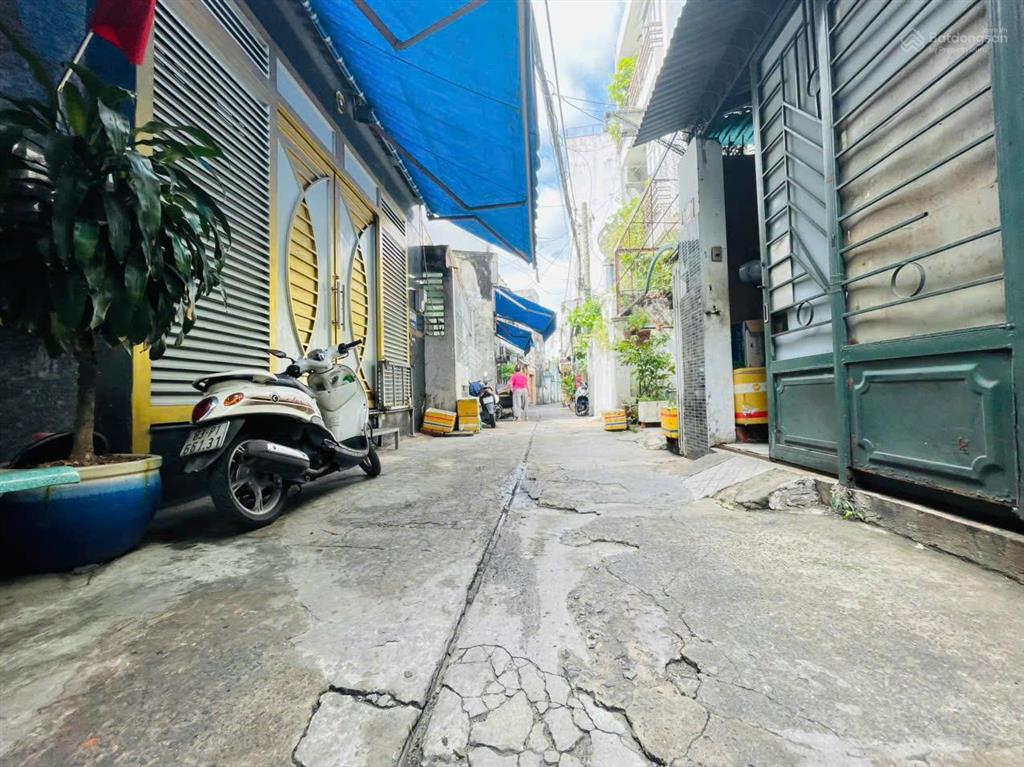 Chính chủ bán nhà đúc 3.5 tấm trung tâm tân phú diện tích khủng 5x17m giá chỉ 7.8 tỷ