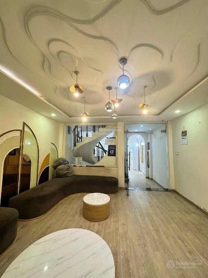 Cần bán nhà 4 lầu,vỉa hè kinh doanh hoàng diệu 2 thủ đức hơn 10t