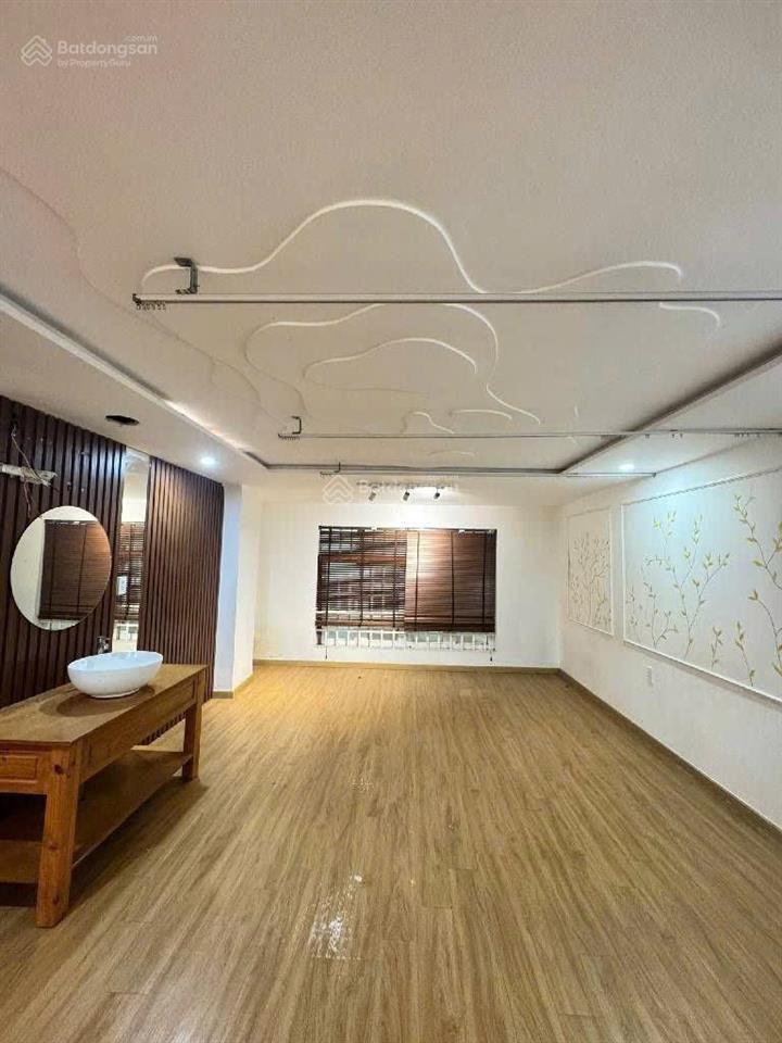 Cần bán nhà 4 lầu,vỉa hè kinh doanh hoàng diệu 2 thủ đức hơn 10t