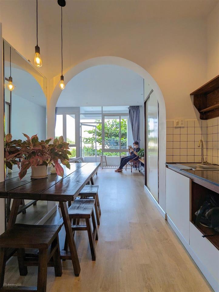 Cho thuê siêu phẩm siêu hiếm trống sát q1, đường siêu đẹp thiết kế siêu xinh