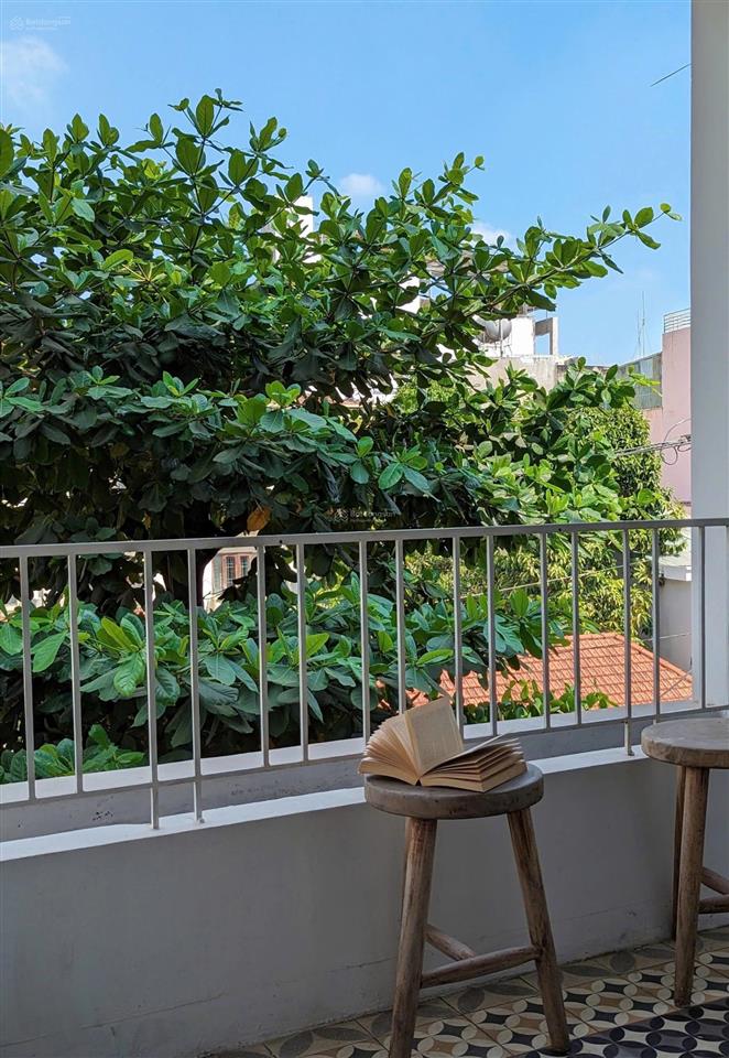 Cho thuê siêu phẩm siêu hiếm trống sát q1, đường siêu đẹp thiết kế siêu xinh