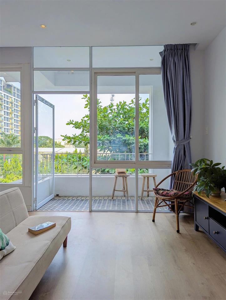 Cho thuê siêu phẩm siêu hiếm trống sát q1, đường siêu đẹp thiết kế siêu xinh