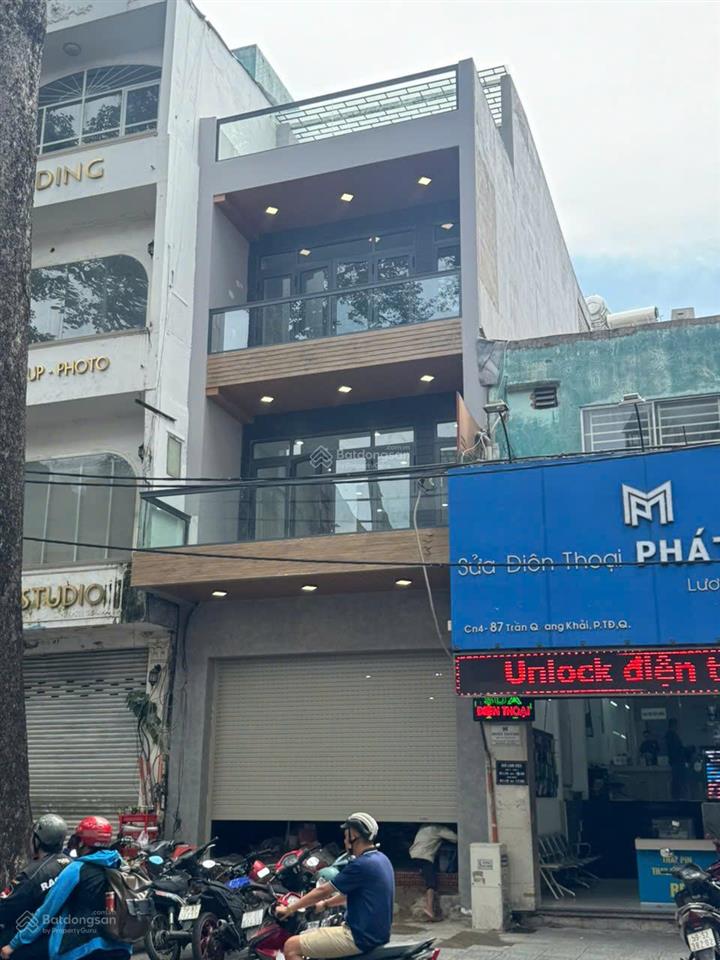 Bán nhà mặt tiền trần quang khải, quận 1  5x21m (nở hậu 5,5m)  4 tầng, hđt 100tr/tháng.