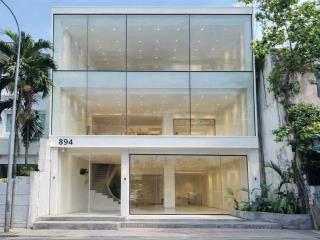Cho thuê nhà mặt tiền 65 tú xương, quận 3  10x16m  3 lầu  giá thuê 150 triệu/th . 0705 214 ***