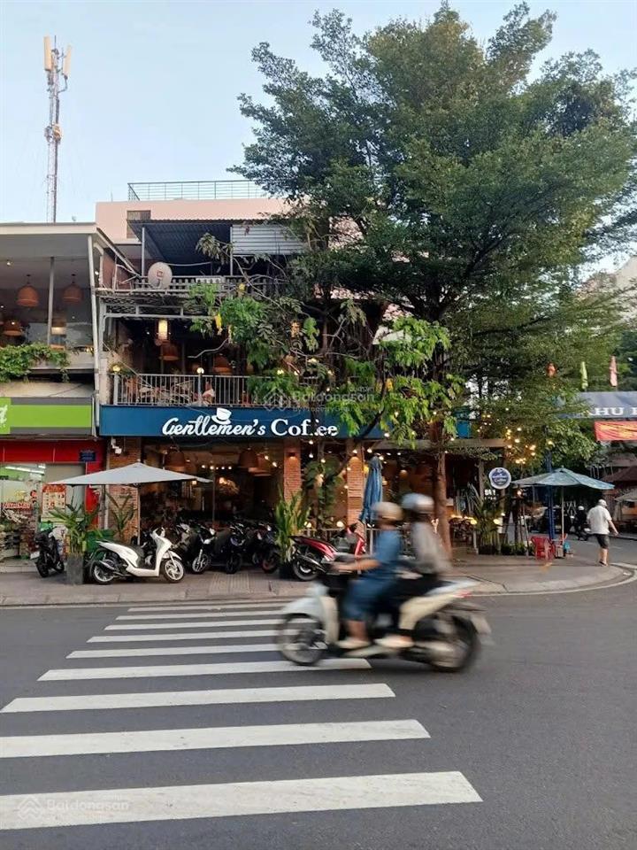Cho thuê siêu phẩm góc 2 mặt tiền 2a vĩnh hội, quận 4  12x20m  3 tầng suốt  giá  0705 214 ***
