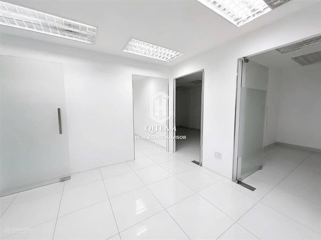 Cho thuê tòa nhà mặt tiền 235 võ thị sáu quận 3  12x15m  5 tầng thang máy   0705 214 ***