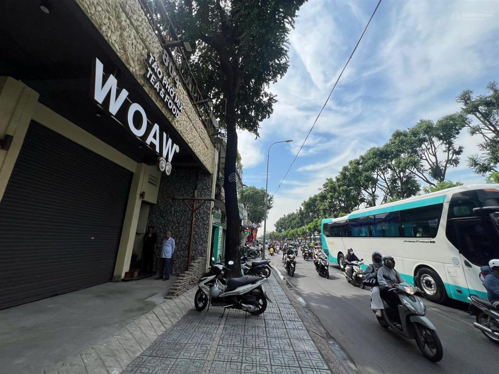 Cho thuê nhà mặt tiền 804 quang trung, gò vấp  10x25m  4 tầng suốt  giá  0705 214 ***
