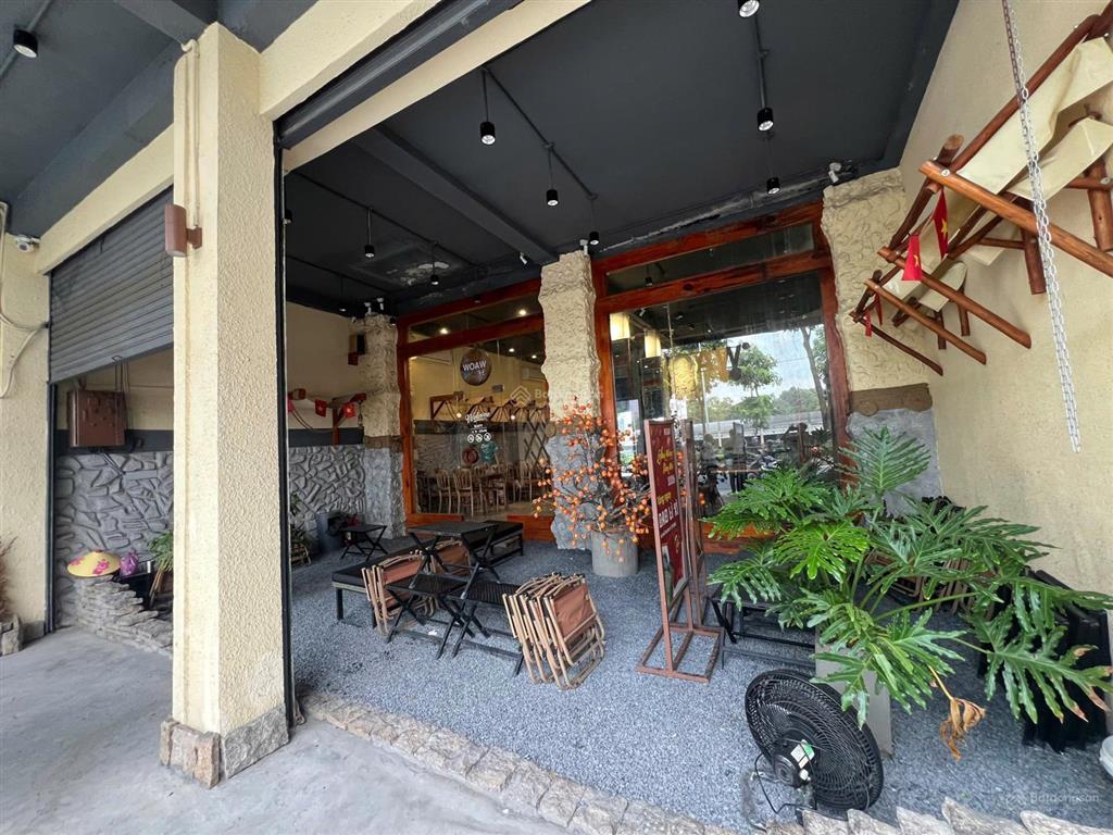 Cho thuê nhà mặt tiền 804 quang trung, gò vấp  10x25m  4 tầng suốt  giá  0705 214 ***