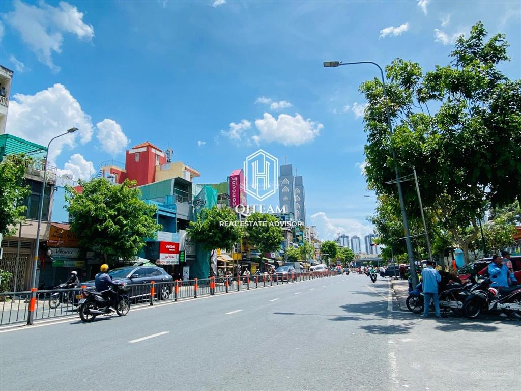 Cho thuê tòa nhà mặt tiền lý thái tổ, quận 10  5x30m  hầm 7 tầng  giá thuê 180 triệu tl