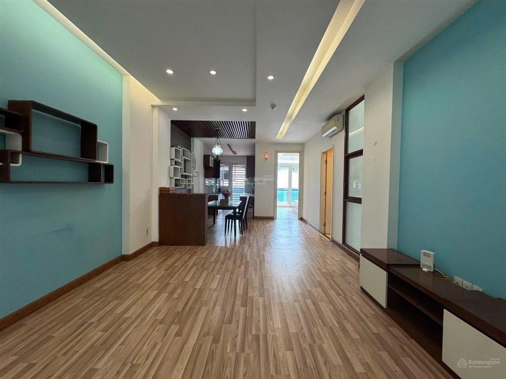 Tòa nhà văn phòng + căn hộ ký con, quận 1  7x17m  hầm 7 tầng ( 800m2 sàn )  giá 230 triệu