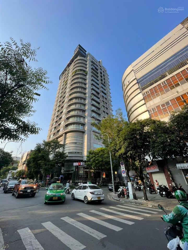 Tòa nhà văn phòng + căn hộ ký con, quận 1  7x17m  hầm 7 tầng ( 800m2 sàn )  giá 230 triệu