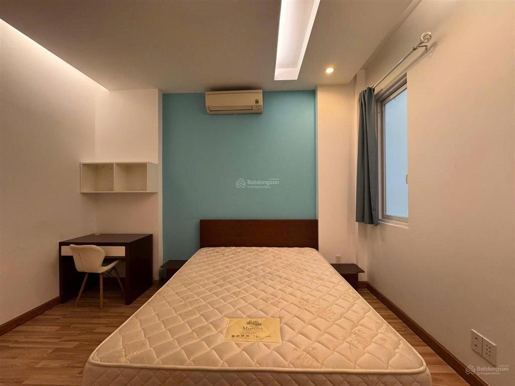 Tòa nhà văn phòng + căn hộ ký con, quận 1  7x17m  hầm 7 tầng ( 800m2 sàn )  giá 230 triệu