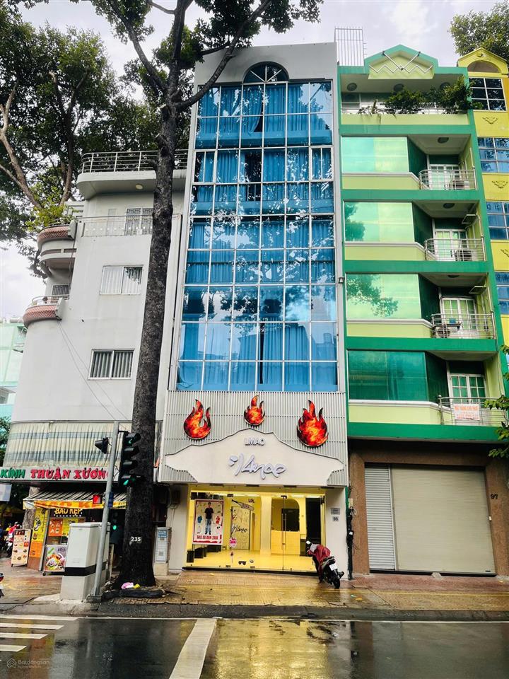 Cho thuê tòa nhà mặt tiền 95 nguyễn trãi, quận 5  7x15m  7 tầng thang máy pccc  giá 85 triệu