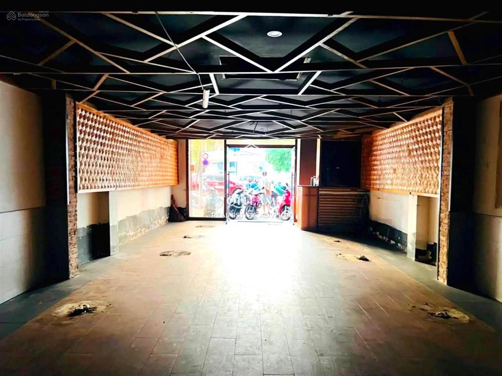 2 mặt tiền điện biên phủ & nam kỳ khởi nghĩa  6x28m, nở hậu 15m  trệt + lầu  giá thuê 80 triệu