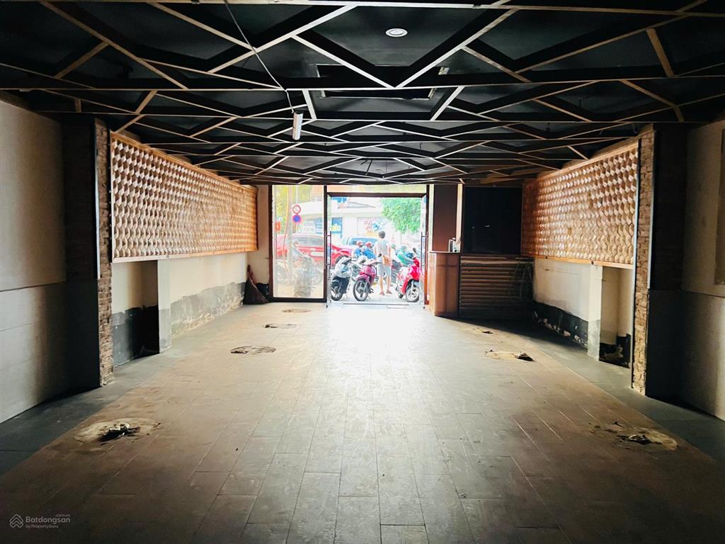 2 mặt tiền điện biên phủ & nam kỳ khởi nghĩa  6x28m, nở hậu 15m  trệt + lầu  giá thuê 80 triệu