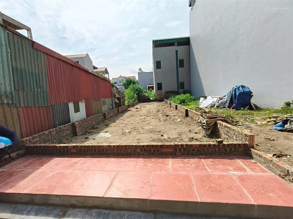 Bán gấp 92m² đất đẹp  trung thôn, đông hội  3 mặt giáp vinhomes cổ loa! nhỉnh 11tỷ