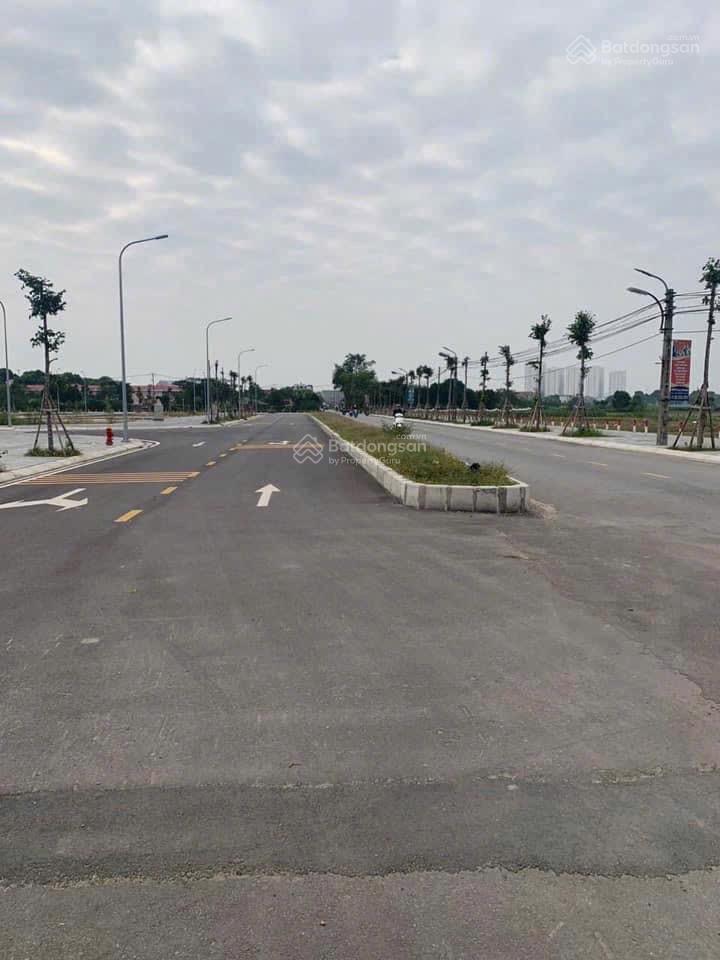 Bán mảnh đất hoa hậu cực hiếm 3 mặt tiền thoáng sáng tái định cư bộ công an mai lâm đông anh