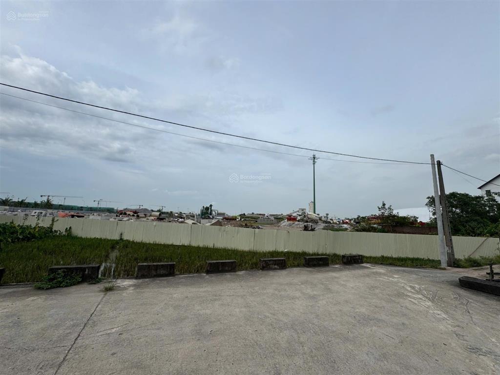 Bán đất đấu giá xuân trạch gần hàng xóm vin cổ loa và triển lãm. đc xuân trạch  xã đông anh