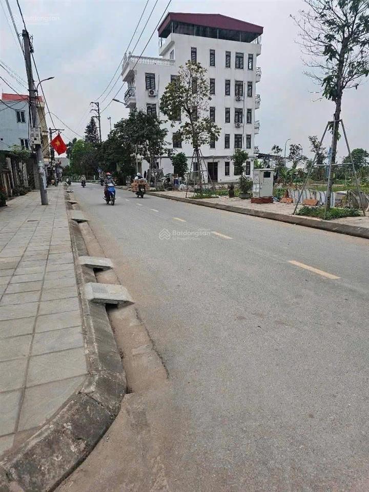 Bán đất lê xá đông anh gần sát vin cổ loa và cầu tứ liên . tài chính nhỉnh 5 tỷ. cạnh khu đấu giá