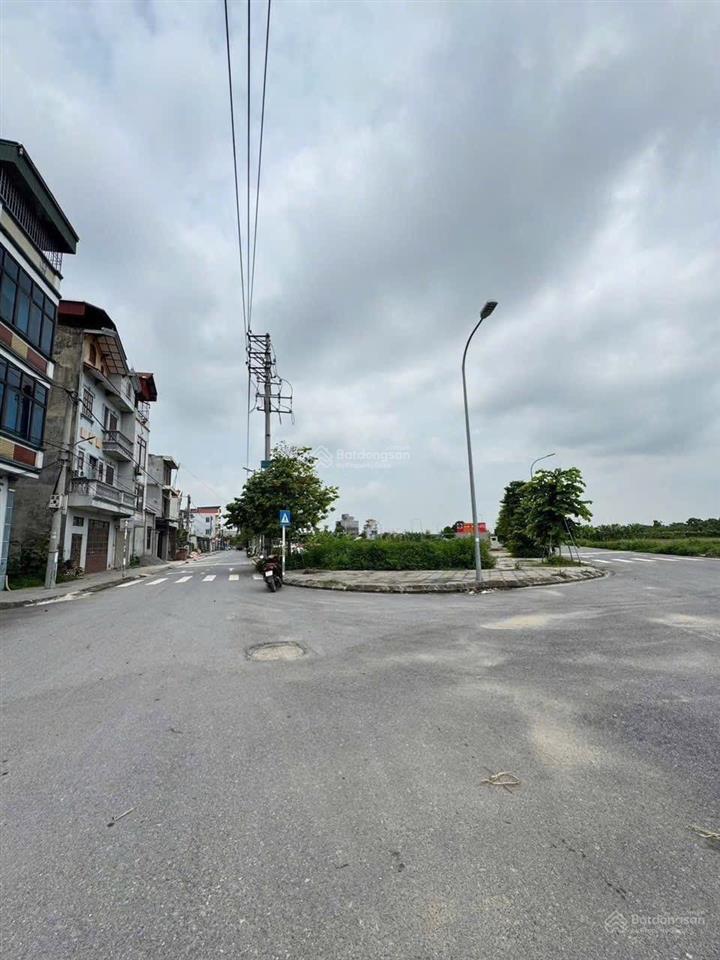 Bán đất lê xá đông anh gần sát vin cổ loa và cầu tứ liên . tài chính nhỉnh 5 tỷ. cạnh khu đấu giá