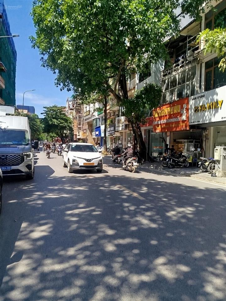 Bán nhà thịnh liệt ô tô đỗ 40m giá hơn 6 tỷ
