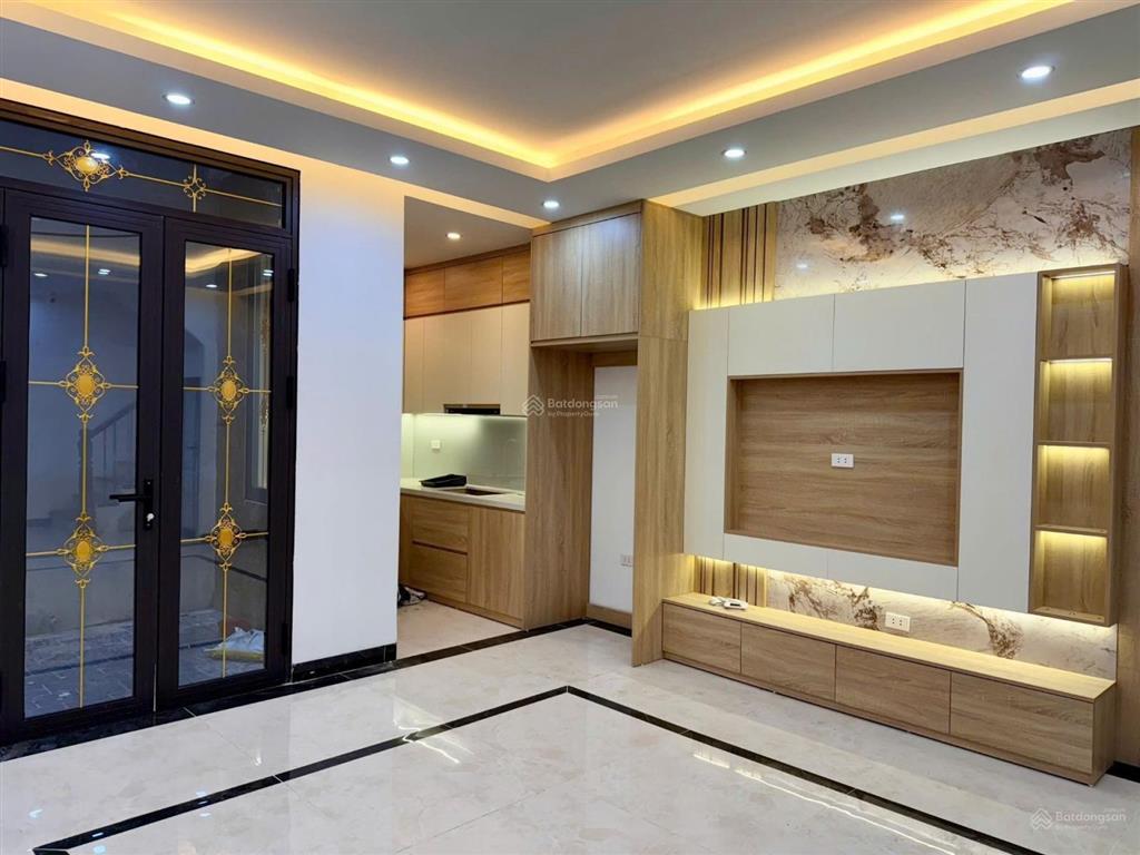 Bán nhà trương định 55m 6 tầng thang máy ô tô đỗ cửa chỉ hơn 9 tỷ