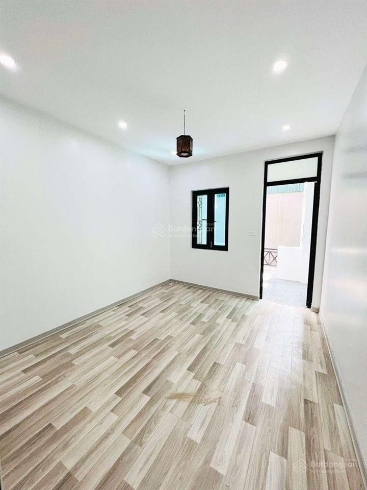 Bán nhà trương định 5 tầng 60m ô tô đỗ cửa chỉ nhỉnh 8 tỷ
