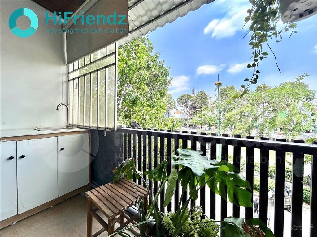 Căn hộ studio  ban công  tách bếp  view bờ kè hoàng sa  trường sa  gần cầu lê văn sỹ